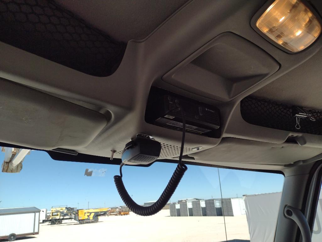 2008 International DuraStar 4300 Bucket Truck