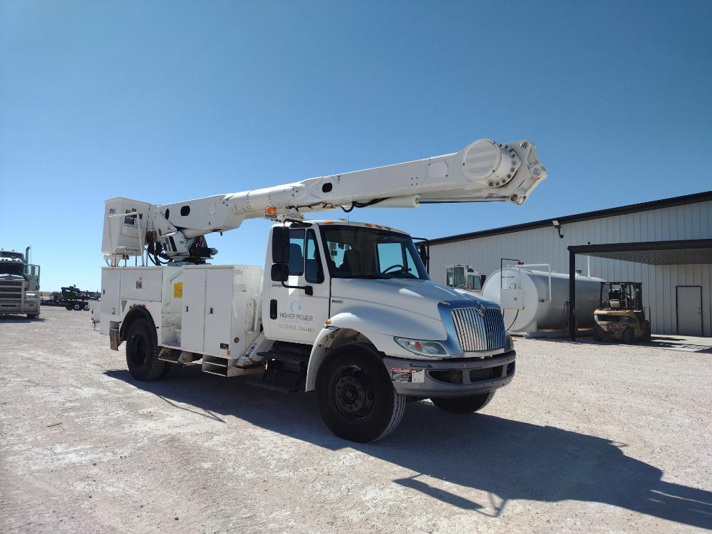 2008 International DuraStar 4300 Bucket Truck