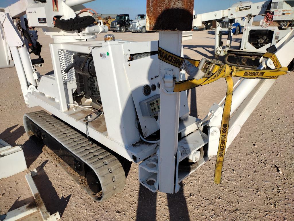 Crawler Bucket Lift