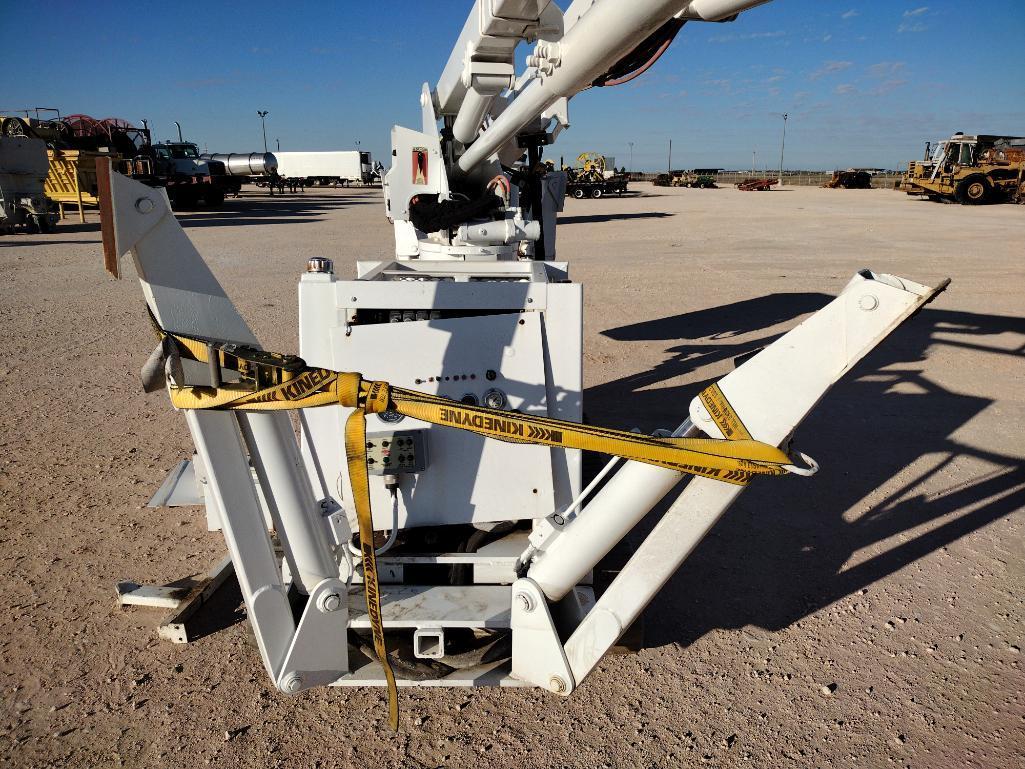 Crawler Bucket Lift