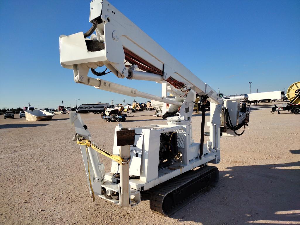 Crawler Bucket Lift