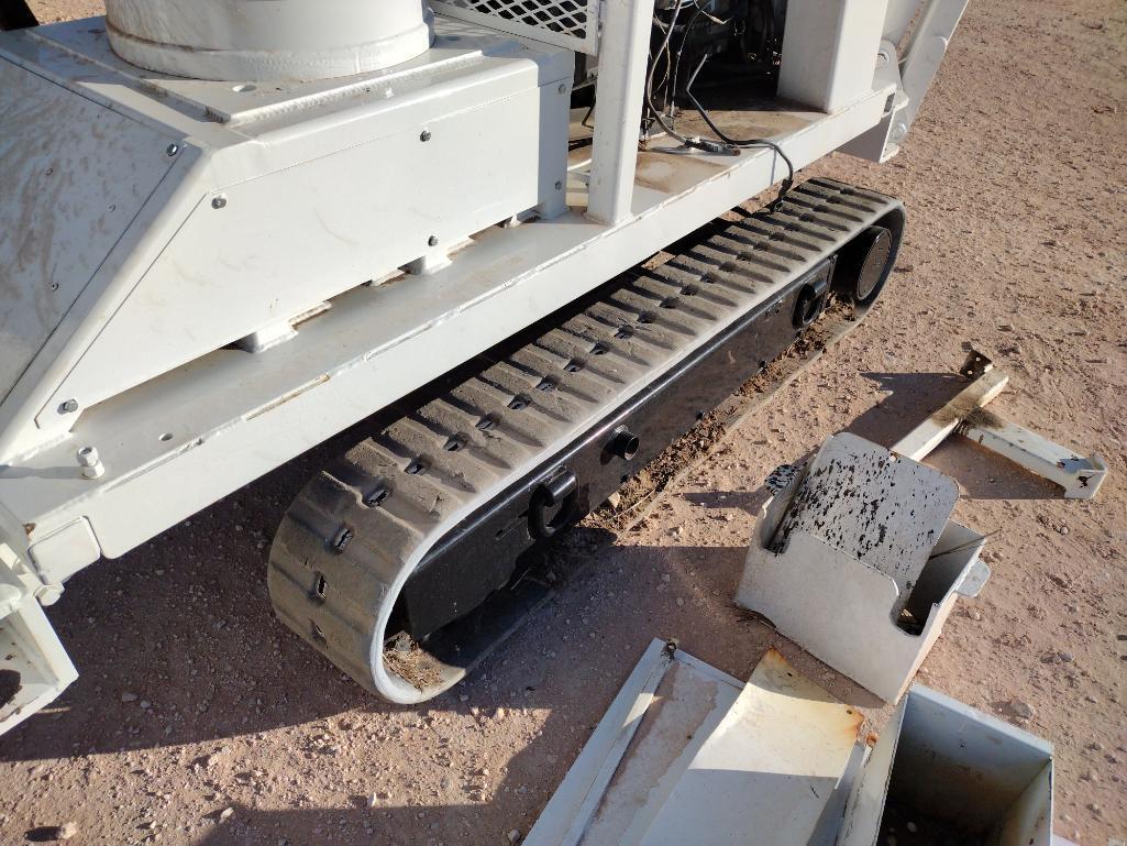Crawler Bucket Lift