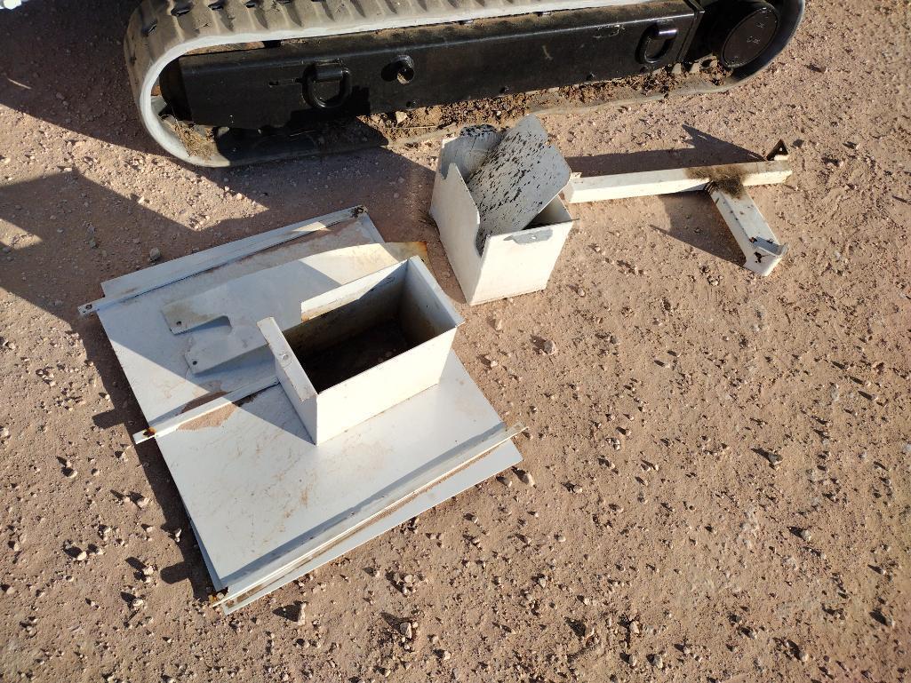 Crawler Bucket Lift