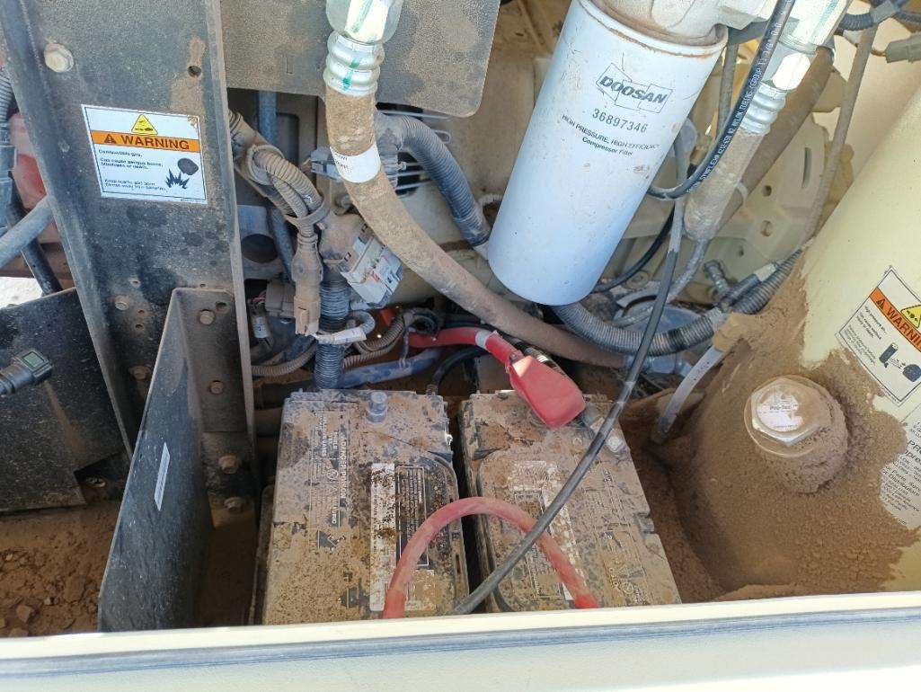 Doosan P425 Portable Air Compressor
