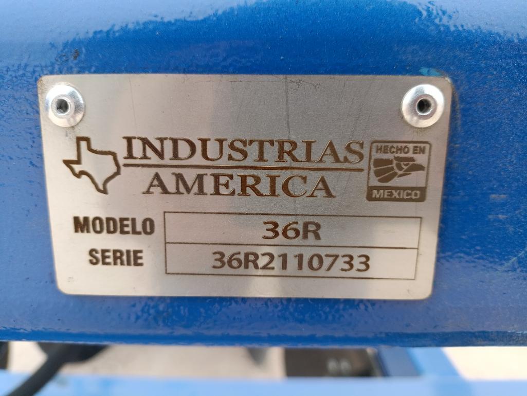 Industrias America 36R Pivot Track Closer