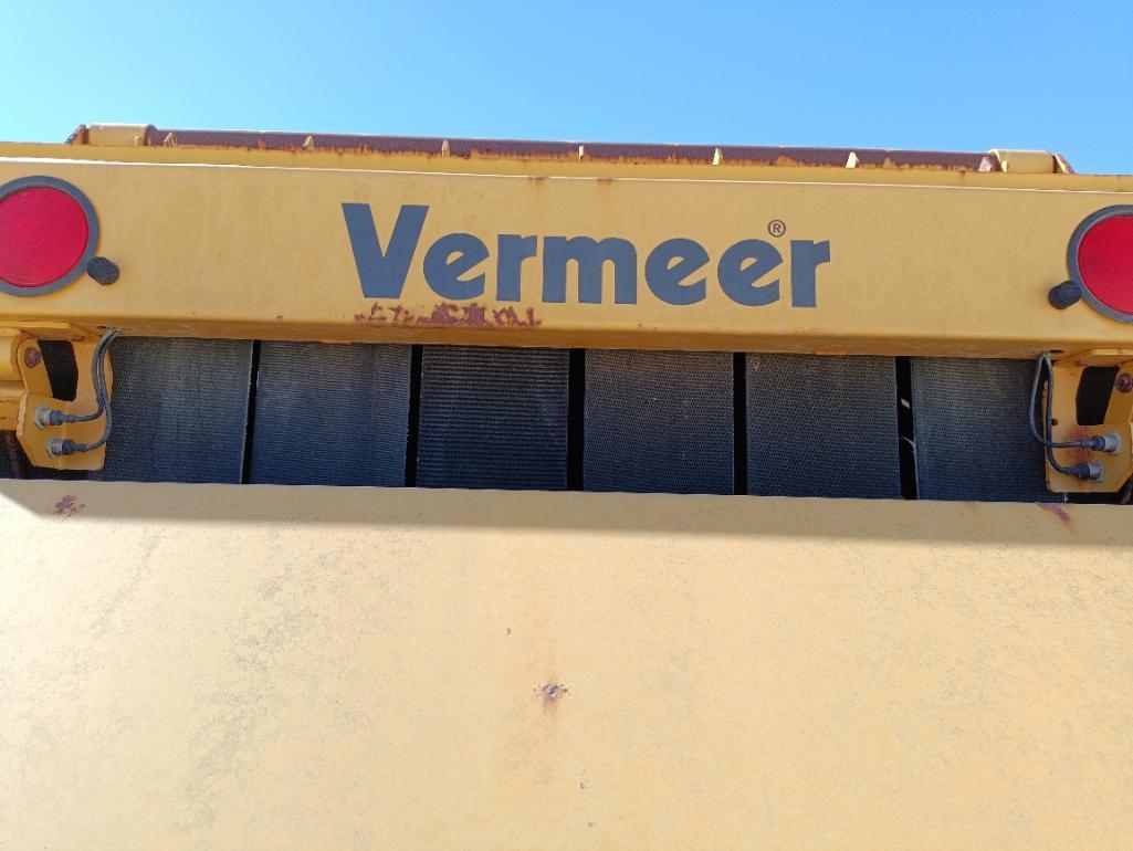 Vermeer 605M Round Bale Baler