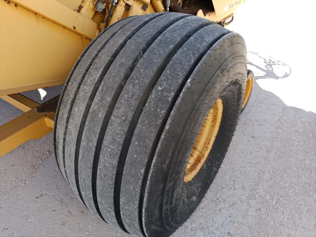 Vermeer 605M Round Bale Baler