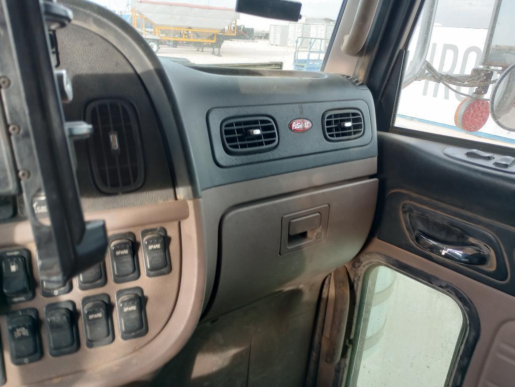 2012 Peterbilt 367 Module Truck