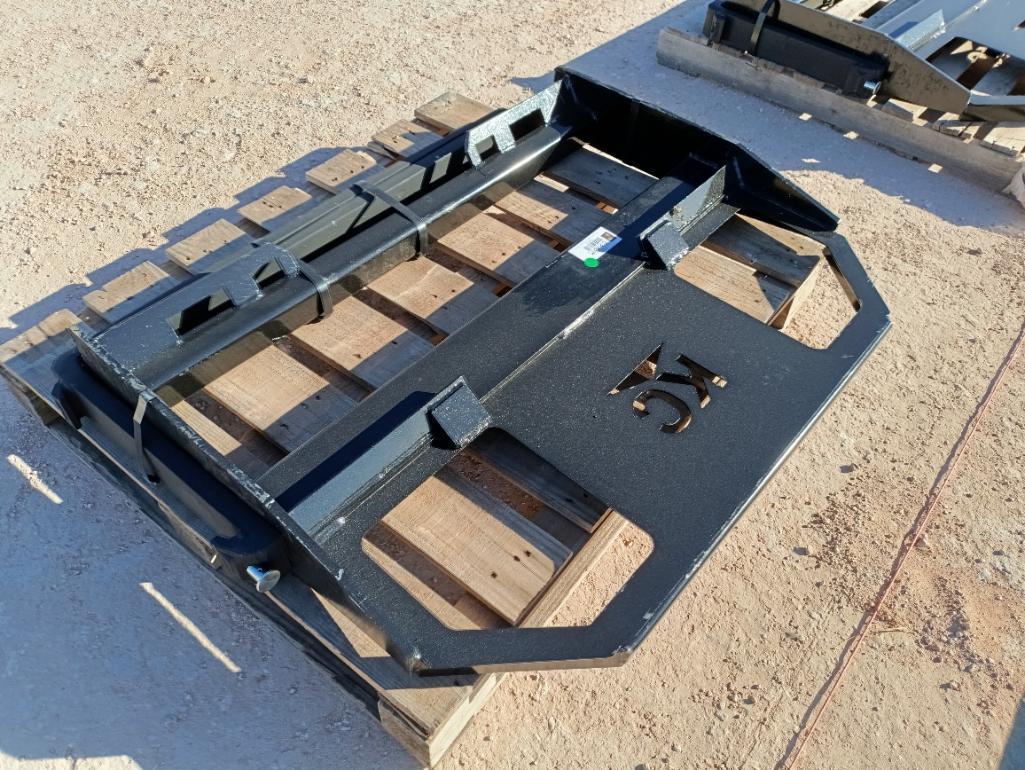 Unused 45'' Skid Steer Fork Frame V2 w/42'' Forks