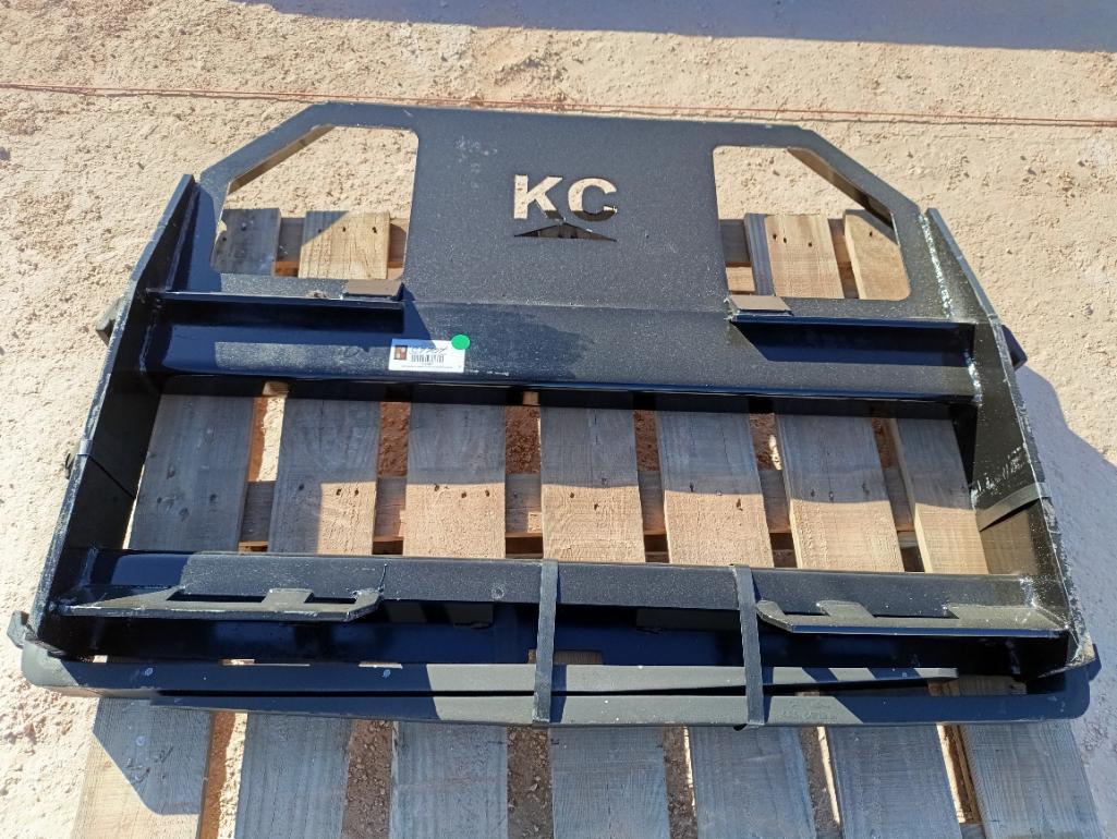 Unused 45'' Skid Steer Fork Frame V2 w/42'' Forks