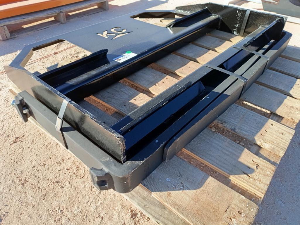 Unused 45'' Skid Steer Fork Frame V2 w/42'' Forks