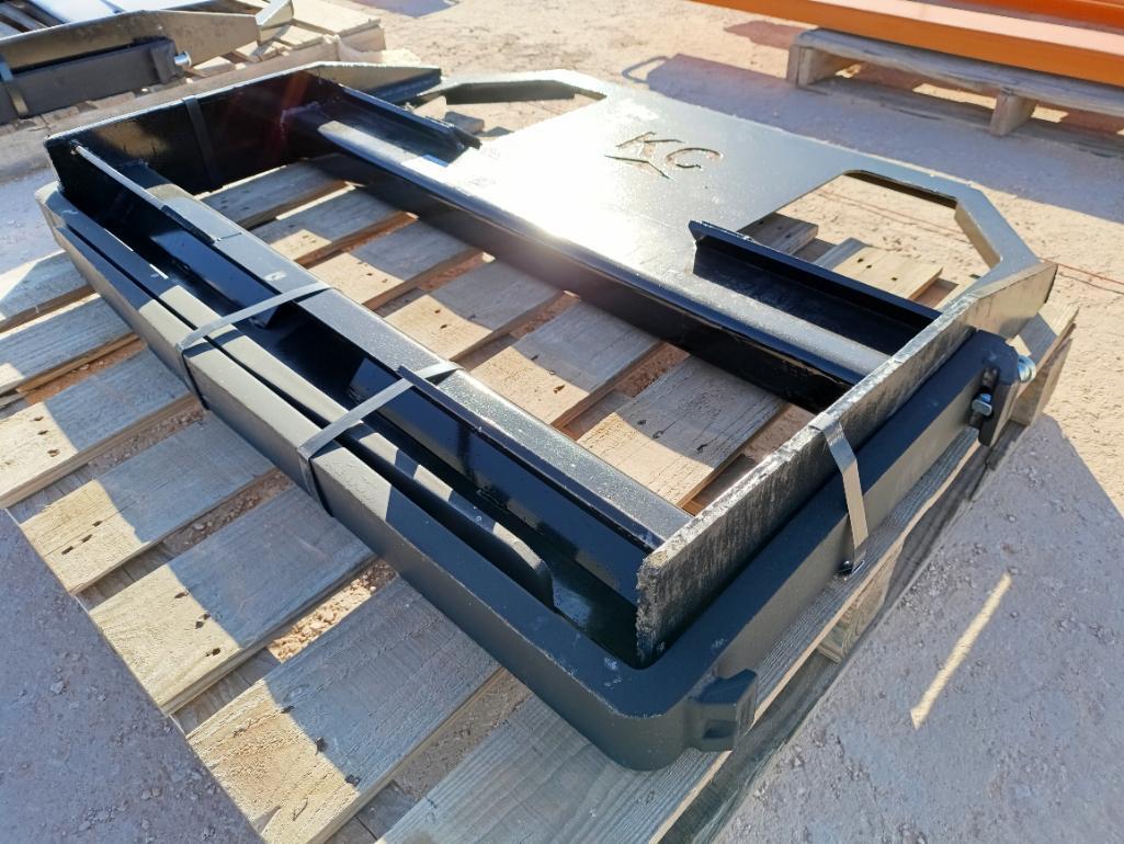 Unused 45'' Skid Steer Fork Frame V2 w/42'' Forks
