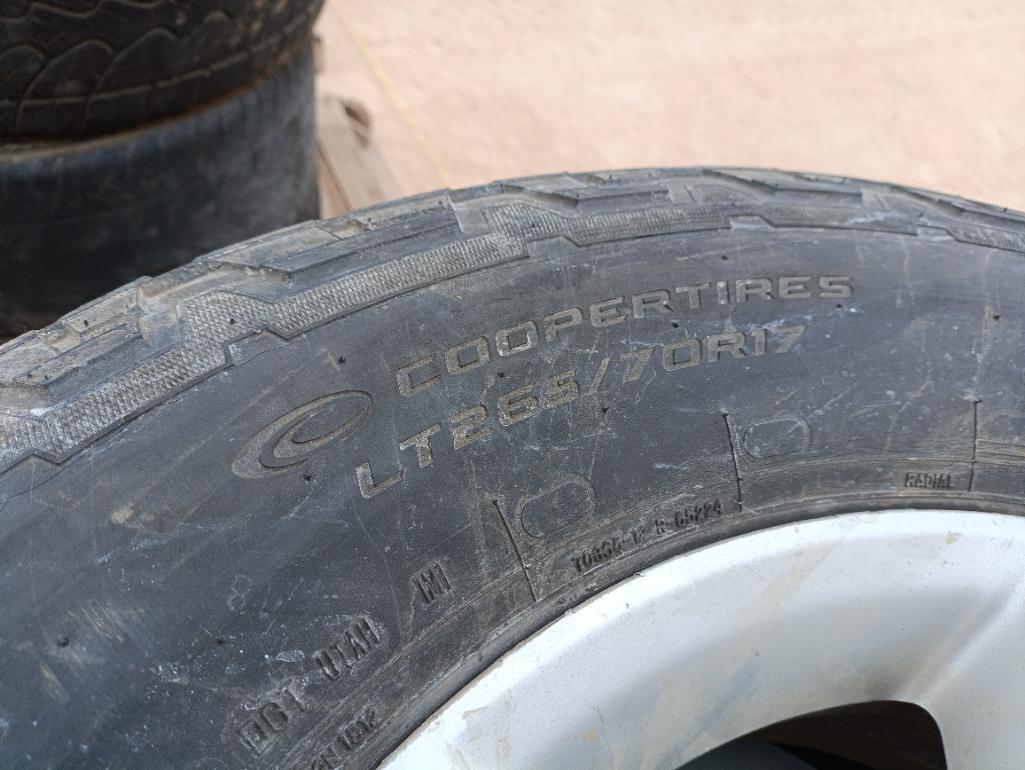 (4) Dodge Wheels w/Tires 265/70 R 17