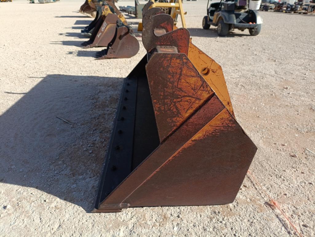 82'' Backhoe Bucket