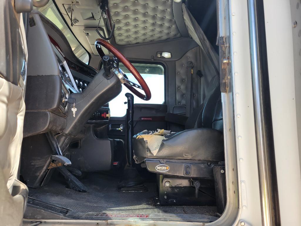 2009 Kenworth T800 Truck Tractor