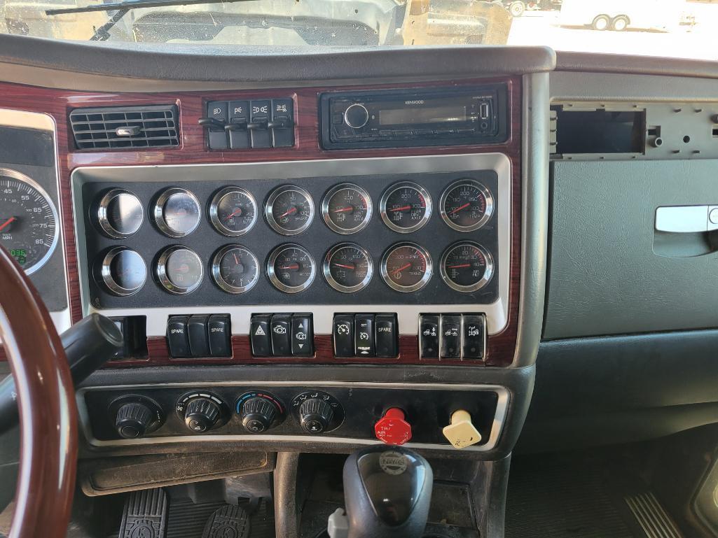 2009 Kenworth T800 Truck Tractor