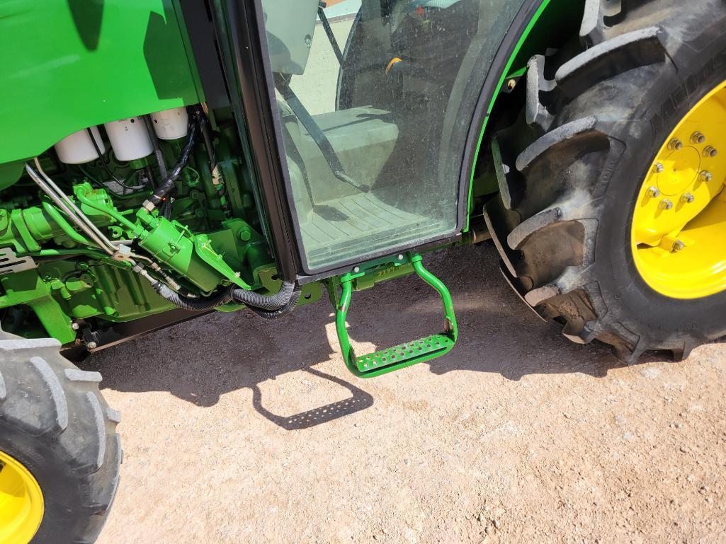 John Deere 5075 GV Tractor