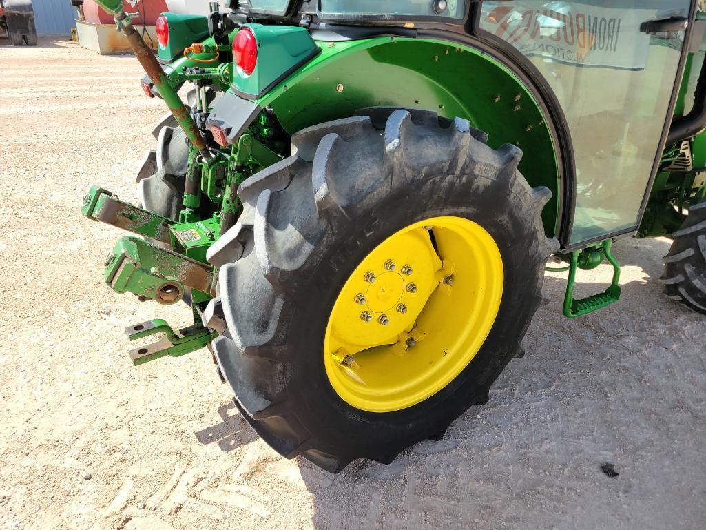 John Deere 5075 GV Tractor