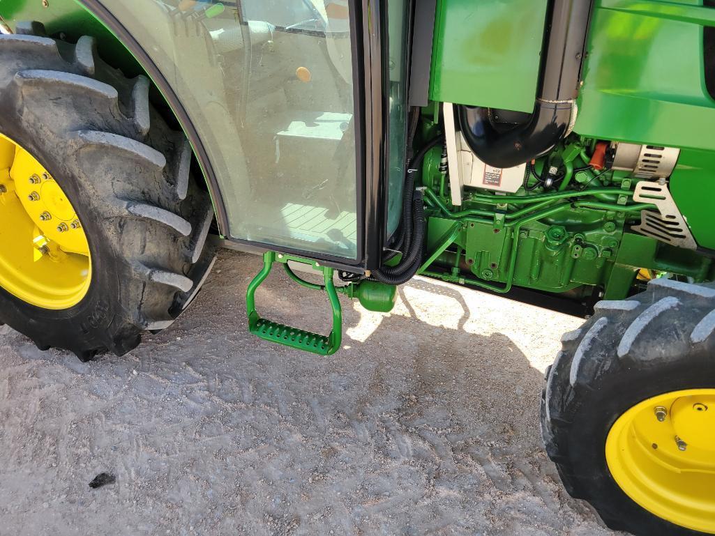 John Deere 5075 GV Tractor