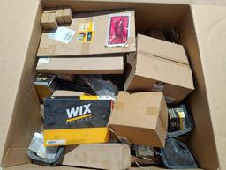 Pallet of Misc Caterpillar & International Filters & Parts