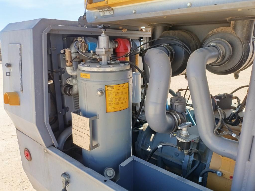 Atlas Copco XAVS 400 CD7 Portable Air Compressor