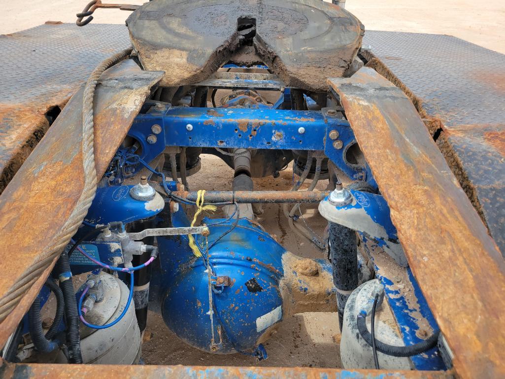 2005 Peterbilt 379 Winch Truck