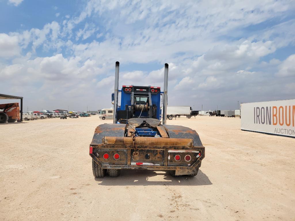 2005 Peterbilt 379 Winch Truck