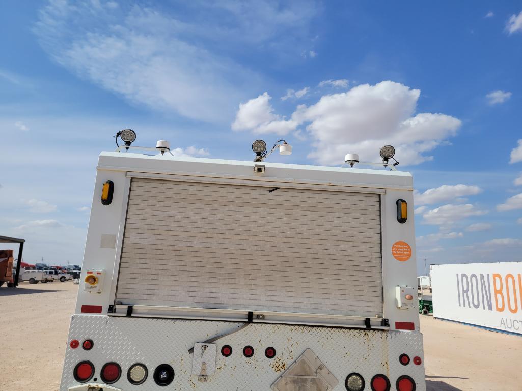 2011 Freightliner Business Class M2 Service Truck