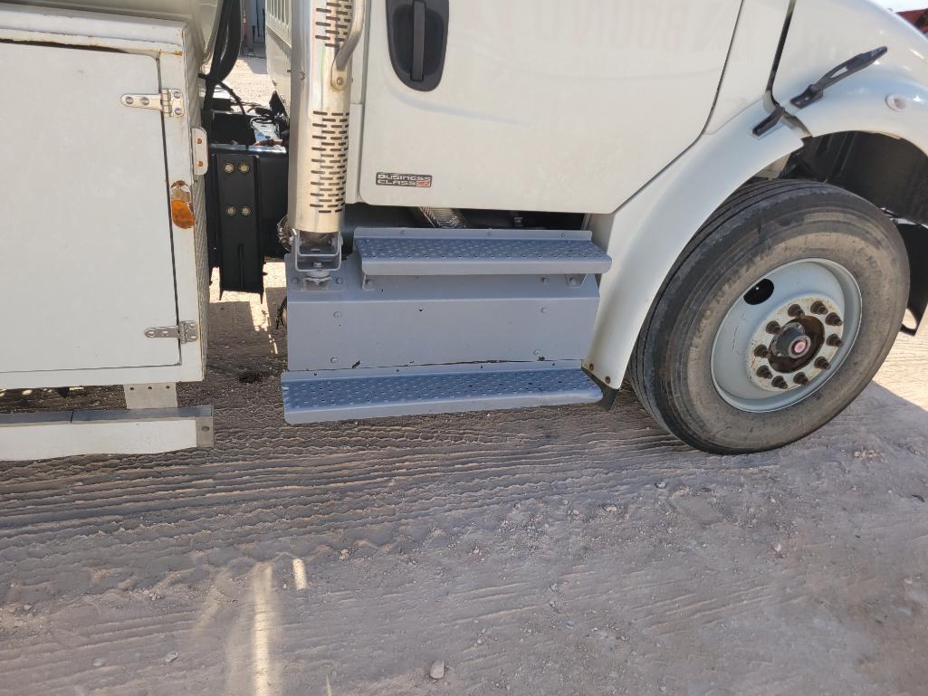 2011 Freightliner Business Class M2 Service Truck
