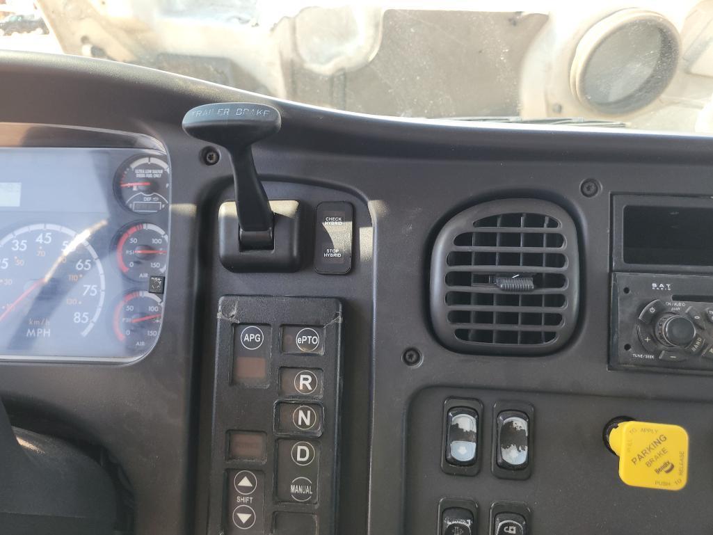 2011 Freightliner Business Class M2 Service Truck