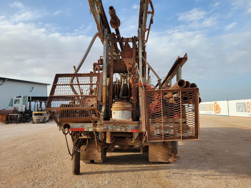 Peterbilt 359-S Drilling Rig Truck
