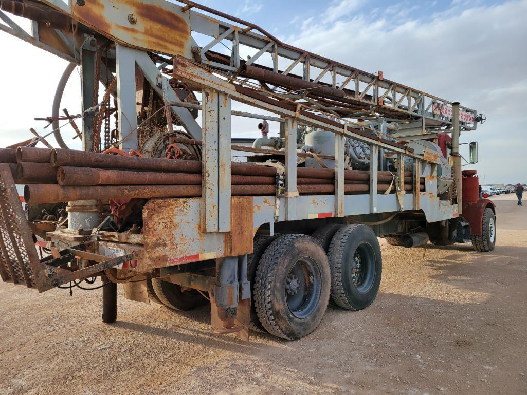 Peterbilt 359-S Drilling Rig Truck