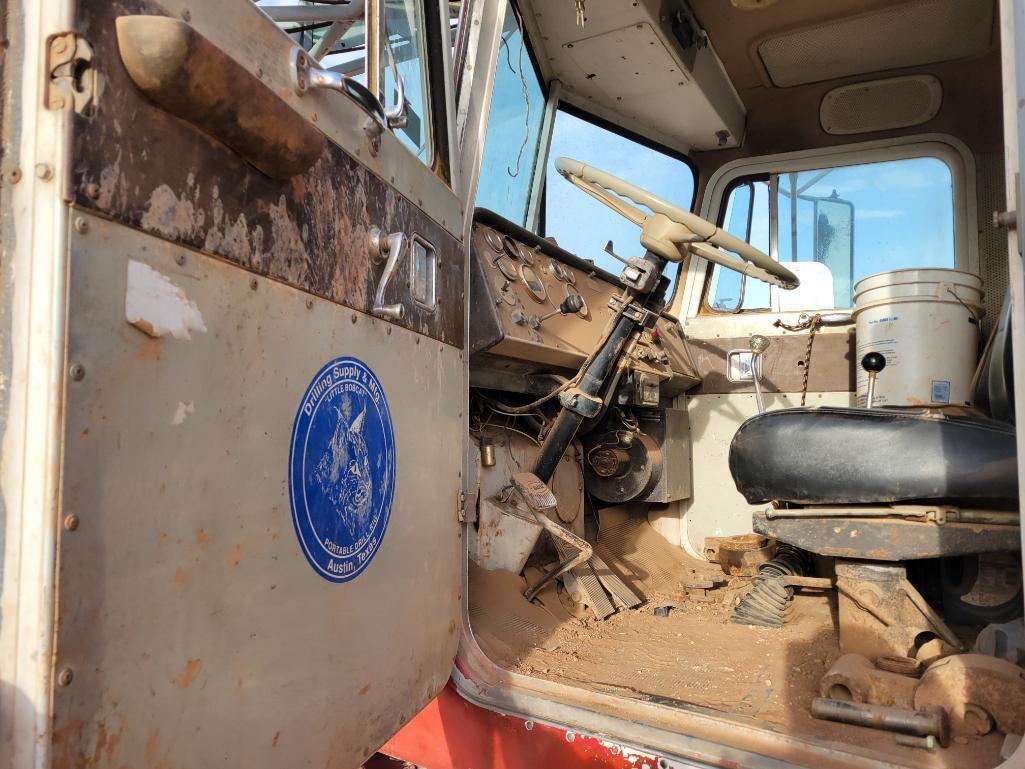 Peterbilt 359-S Drilling Rig Truck