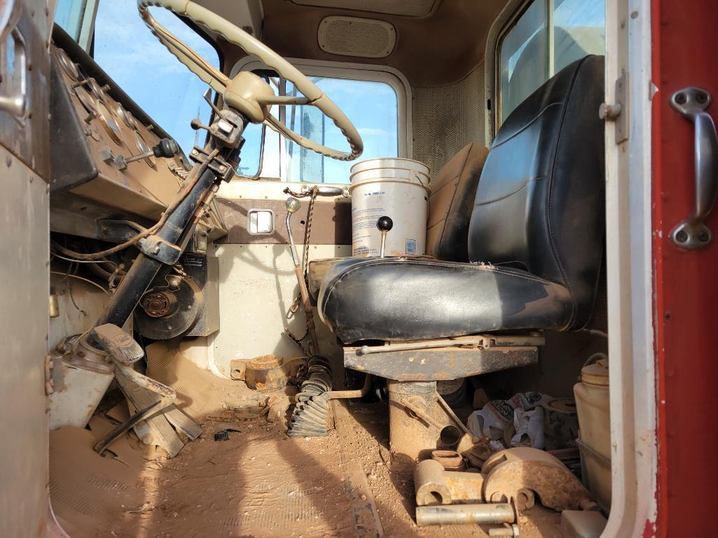 Peterbilt 359-S Drilling Rig Truck