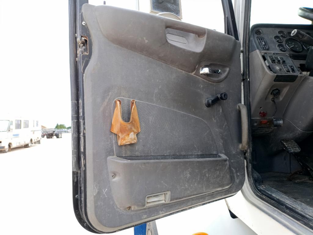 2012 Peterbilt 365 Truck Tractor