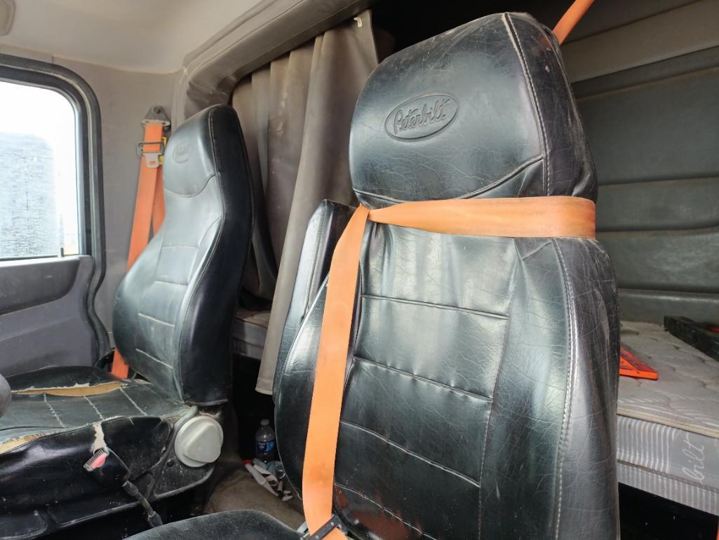 2012 Peterbilt 365 Truck Tractor