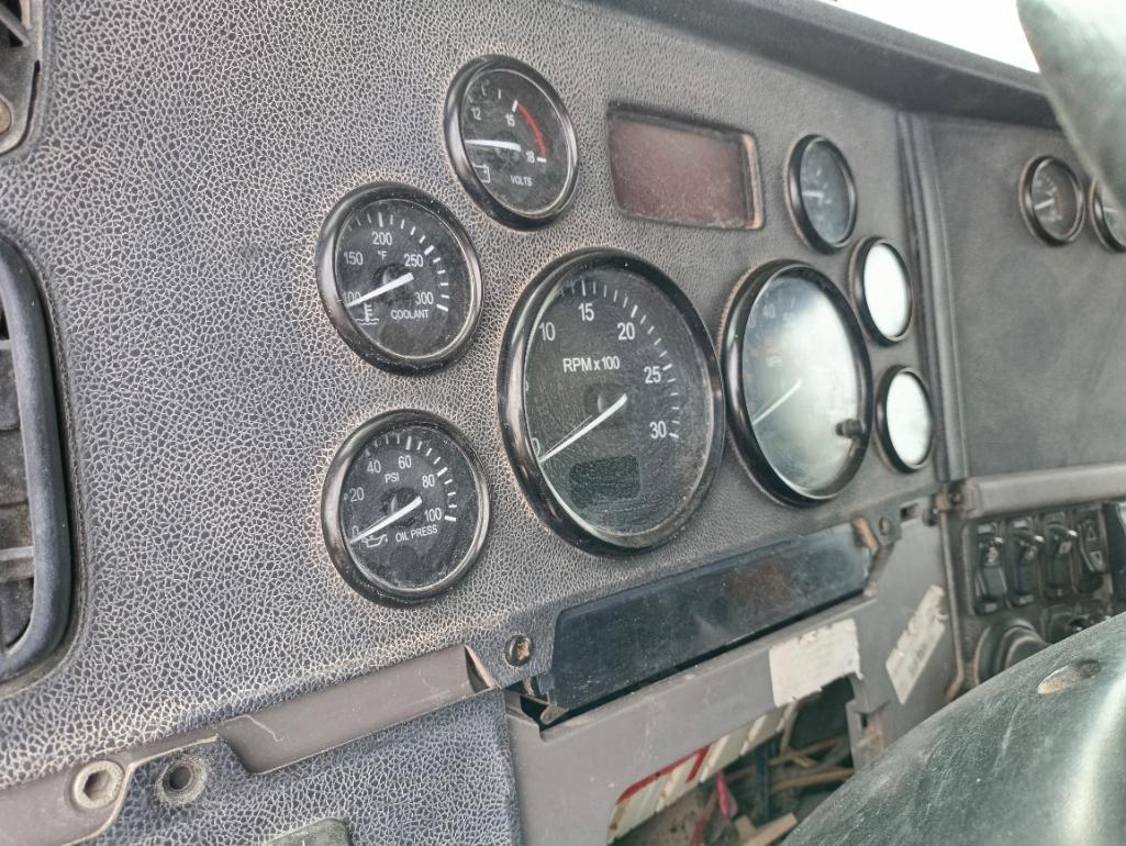 2012 Peterbilt 365 Truck Tractor