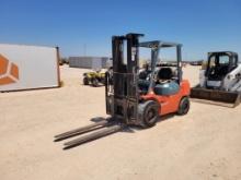 Toyota 7FGU301 Forklift