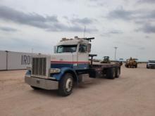 1999 Peterbilt 378 Winch Truck