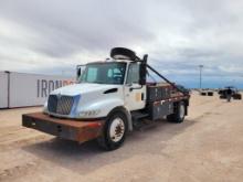 2005 International 4300 Roustabout Truck