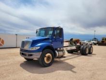 2012 International DuraStar 4400 Cab & Chassis Truck