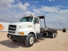 1999 Sterling L9513 Roll Off Truck