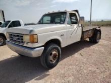 Ford F-350 Flatbed Pickup