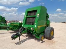 John Deere 469 R Round Bale Baler