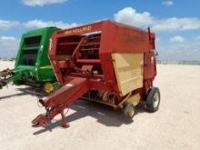 Sperry New Holland 855 Round Bale Baler