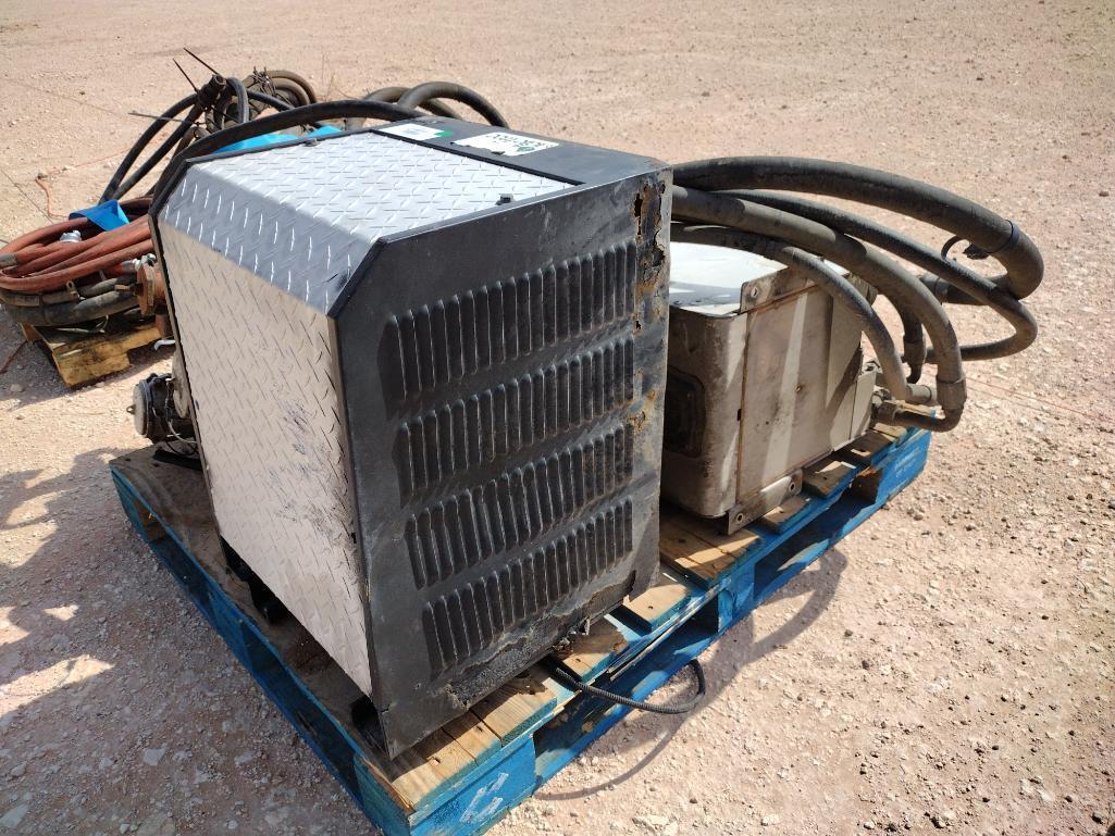 Hydraulic Blow Pump w/HydraFlow Oil Cooler & idle free APU Unit