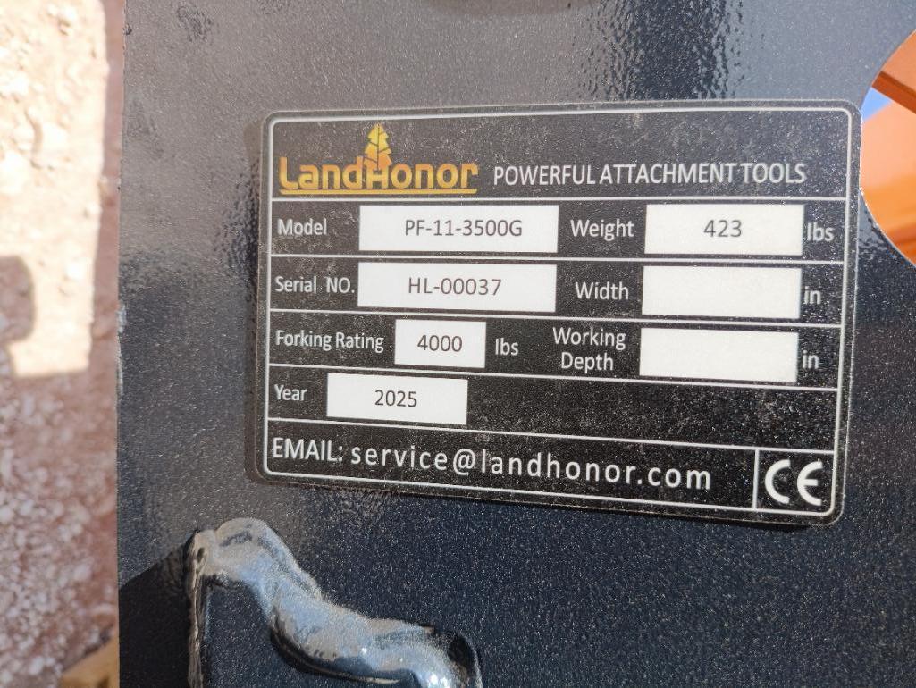 Unused Landhonor PF-11-3500G Skid Steer Pallet Fork