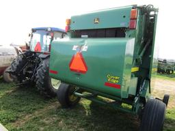 JD 458 MegaWide Plus Baler