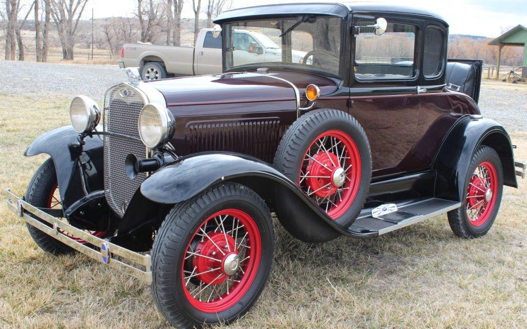 1930 Ford Model A Deluxe 5 Window Coupe