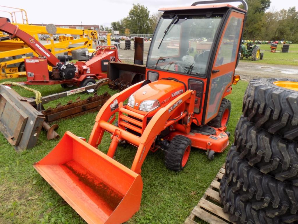 Kubota BX2370 Compact, LA243 Loader, 60'' Deck, Hyrdo, 4WD, 3PT, 540 PTO, E